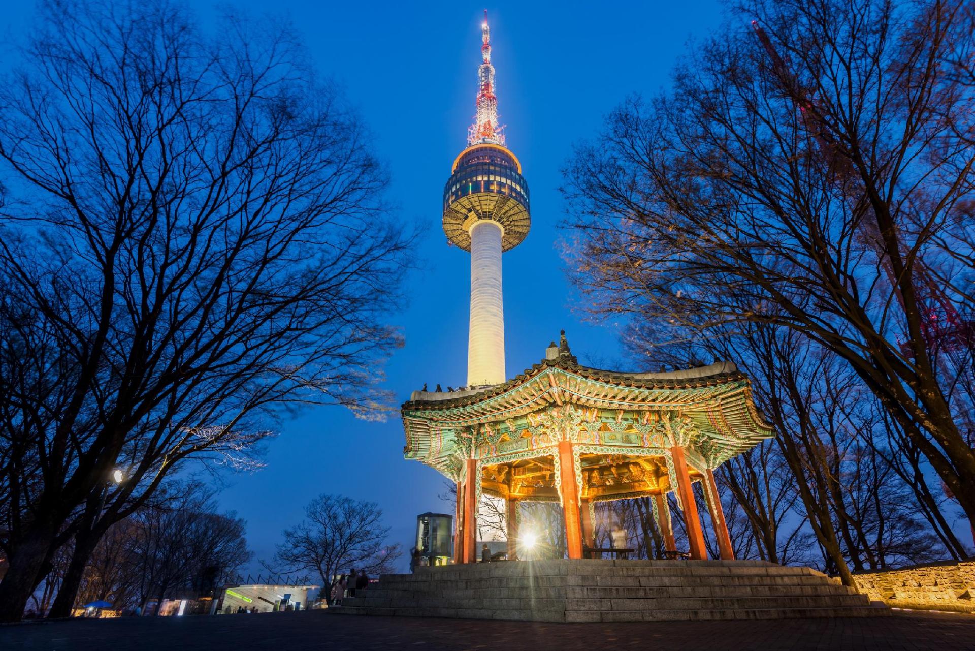 This image has an empty alt attribute; its file name is 3_212_south_korea_02.jpg