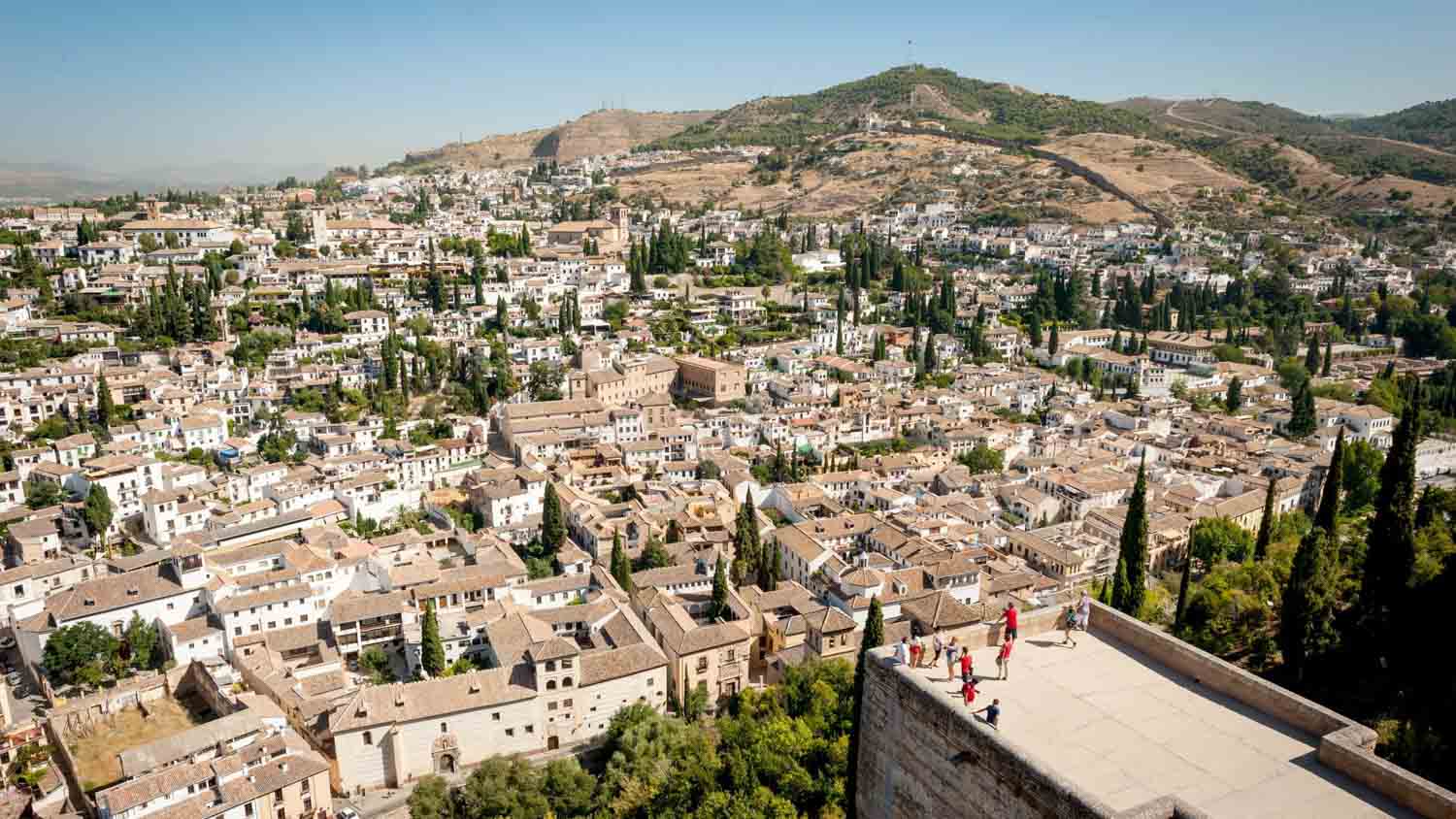 This image has an empty alt attribute; its file name is granada-alhambra-1500x850__3_.jpg